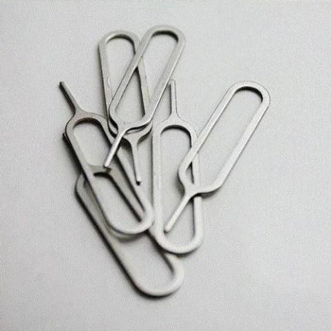 Que chọc sim iphone - Shin Case