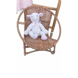 Ghế mây dành cho từ 1 tuổi đến 6 tuổi  rộng 45 cm cao 50 cm, cao chỗ ngồi 29 cm Tải trọng 60 kg