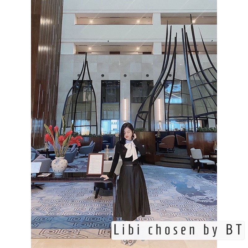 áo thun tăm cổ nơ mix trong dạ tweed hoặc vest | BigBuy360 - bigbuy360.vn