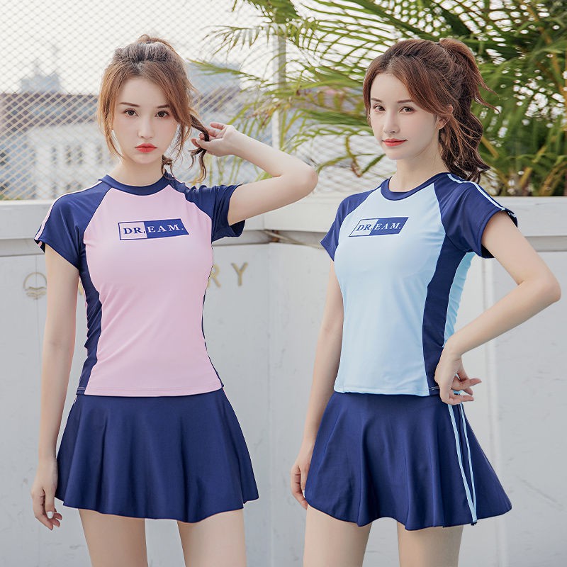 Bộ Đồ Bơi Thể Thao Quyến Rũ Cho Nữ