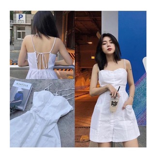 Váy trắng đan dây lưng