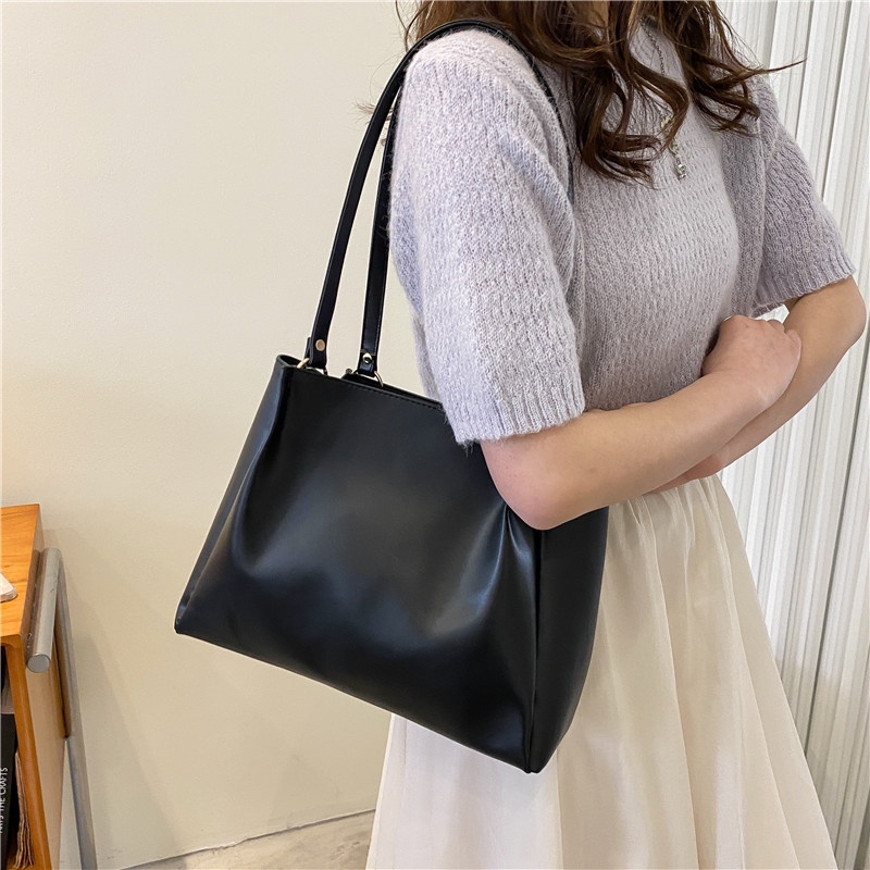 Túi Đeo Một Bên Vai Màu Trơn Mẫu Mới 2022 Sức Chứa Lớn Phong Cách Nước Ngoài Đơn Giản Cho Nữ