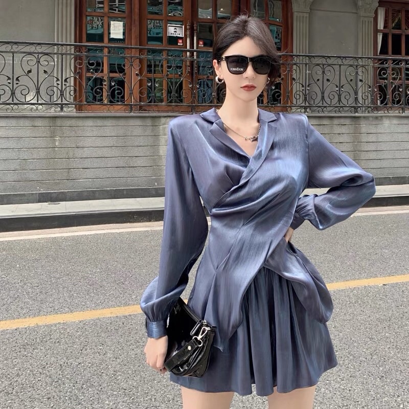 Set áo sơmi dài tay vạt chéo + Quần giả váy