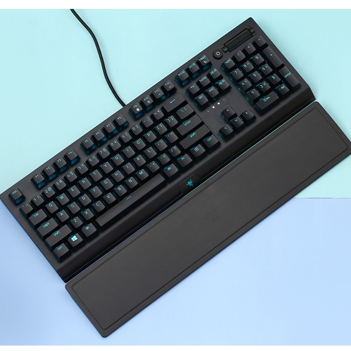 Bàn phím cơ có dây Gaming Razer BlackWidow V3 đen - Có giá kê tay giúp giảm áp lực cho cổ tay - Chính hãng BH 12 tháng