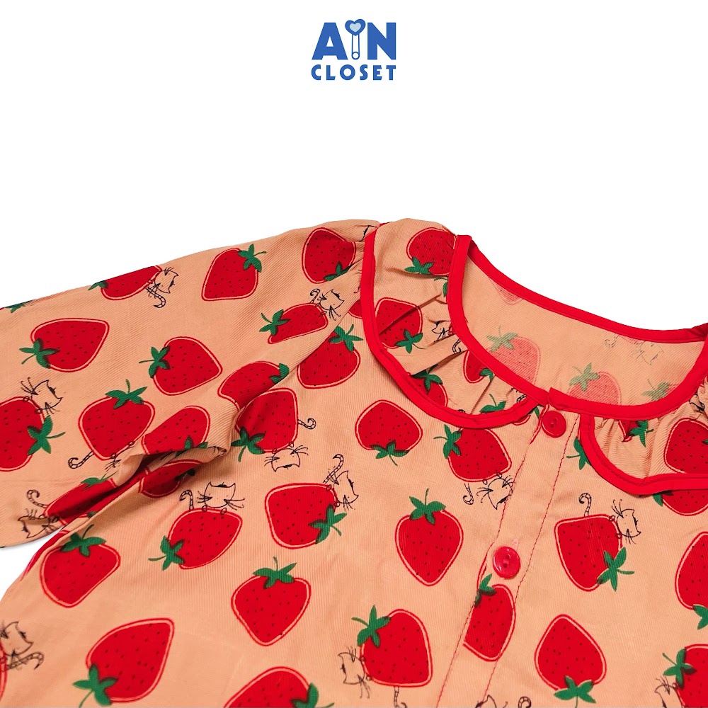 Bộ quần áo dài bé gái họa tiết Dâu đỏ đũi tằm - AICDBGITUIJ3 - AIN Closet