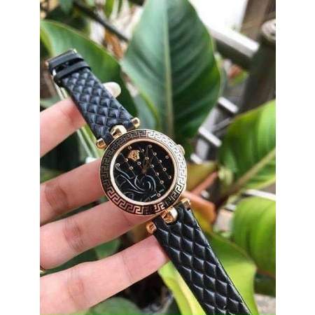 Đồng hồ nữ Versace mini vanitas 30mm máy Swiss quartz, mẫu mặt tròn 2 màu viền vàng, họa tiết nổi