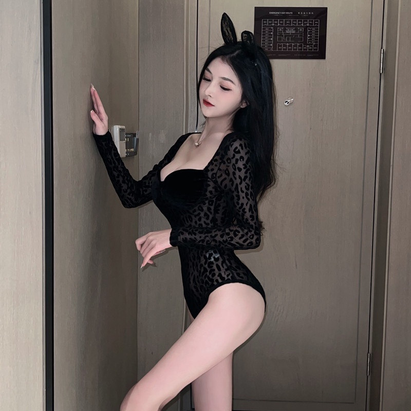 Bộ Đồ Lót Liền Thân Tay Dài Cổ Vuông Họa Tiết Da Báo Quyến Rũ Cho Nữ
