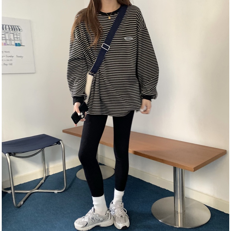 Áo thun tay dài họa tiết kẻ sọc ngang phong cách Hàn Quốc cổ điển cá tính | BigBuy360 - bigbuy360.vn
