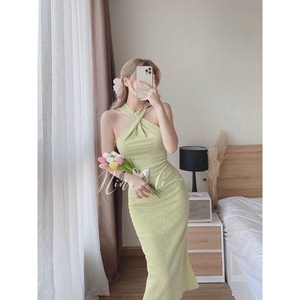 Đầm body cổ yếm xanh trắng