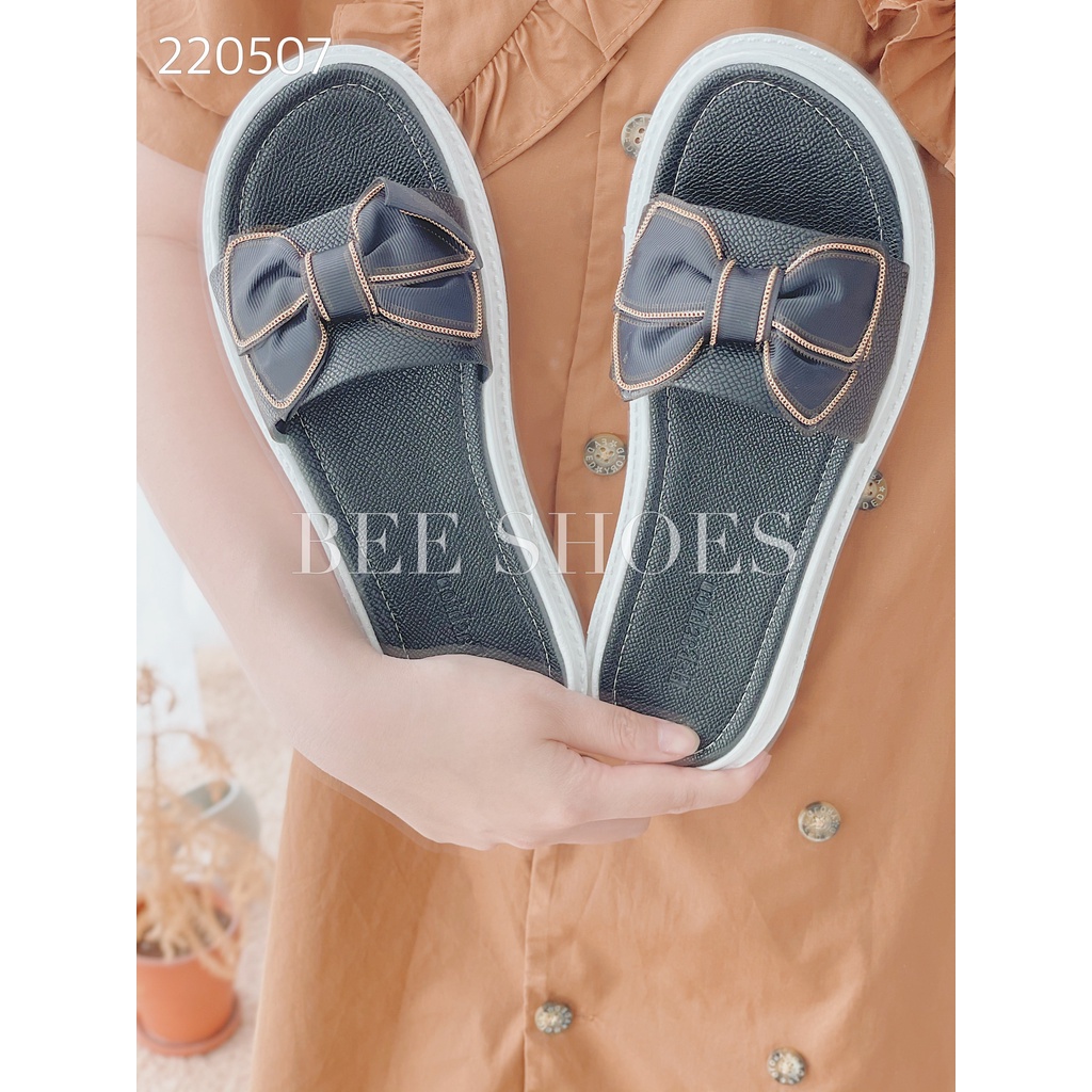 DÉP NỮ BEESHOES - DÉP NỮ BÁNH MỲ NƠ XÍCH SẴN MÀU ĐEN - TRẮNG 220507