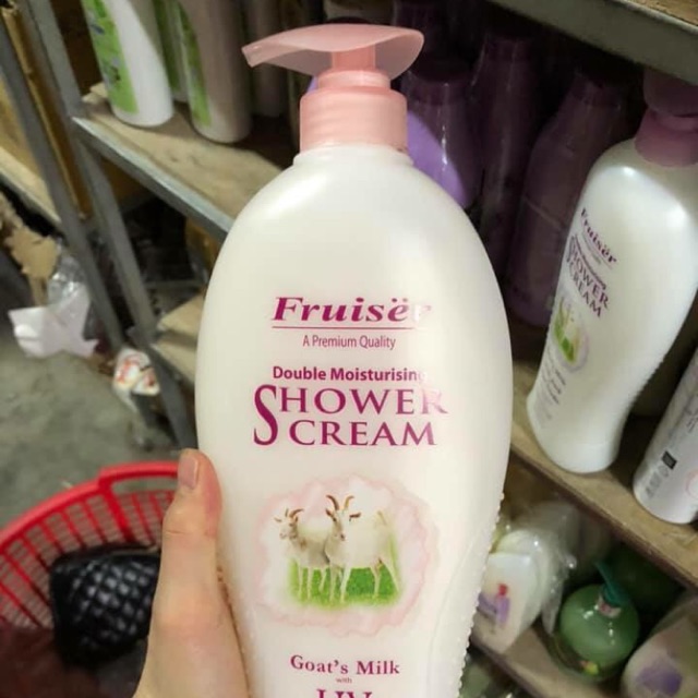 Sữa tắm sữa dê FRUISER SHOWER CREAM siêu dưỡng ẩm