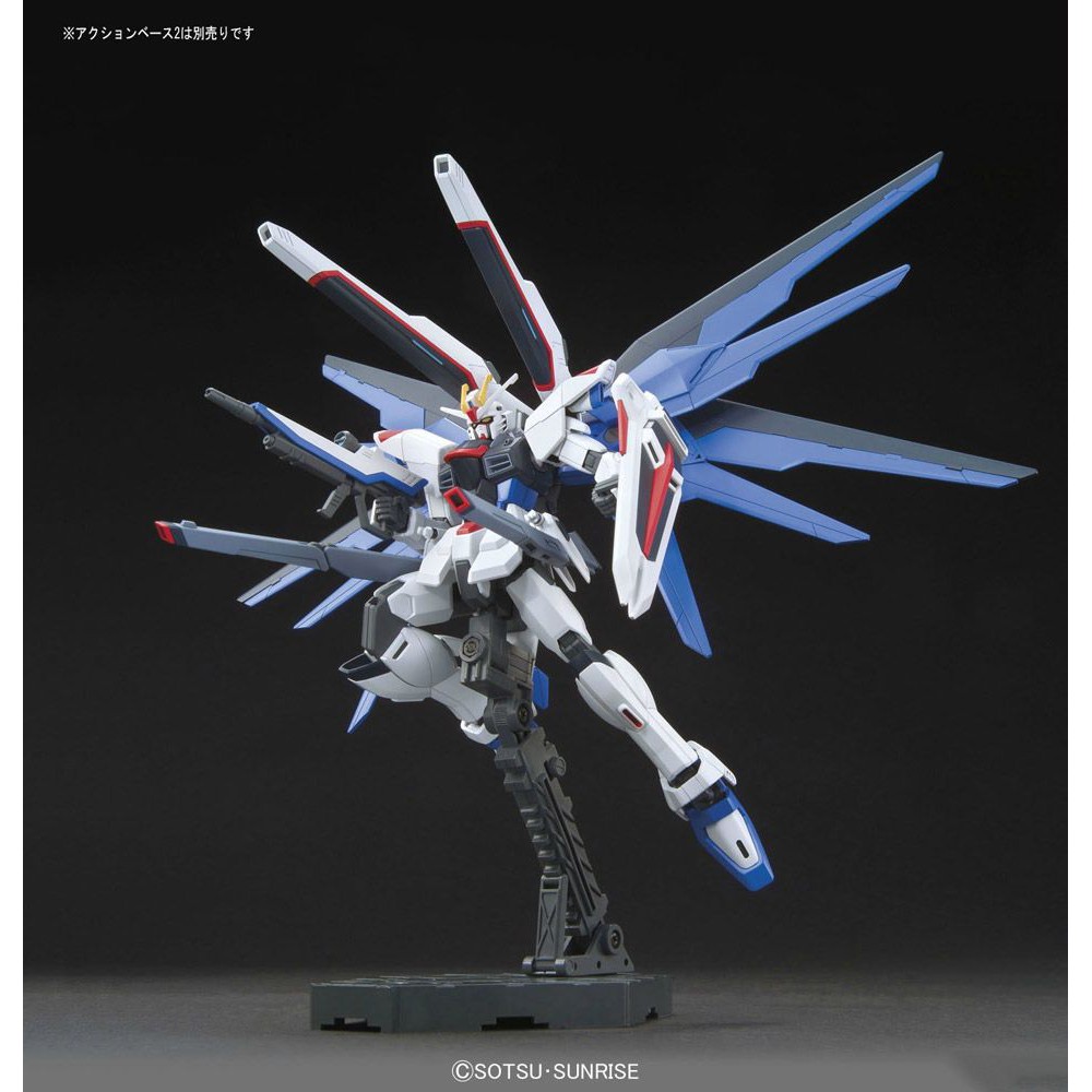 Mô Hình Lắp Ráp Gundam HG CE Freedom Revive