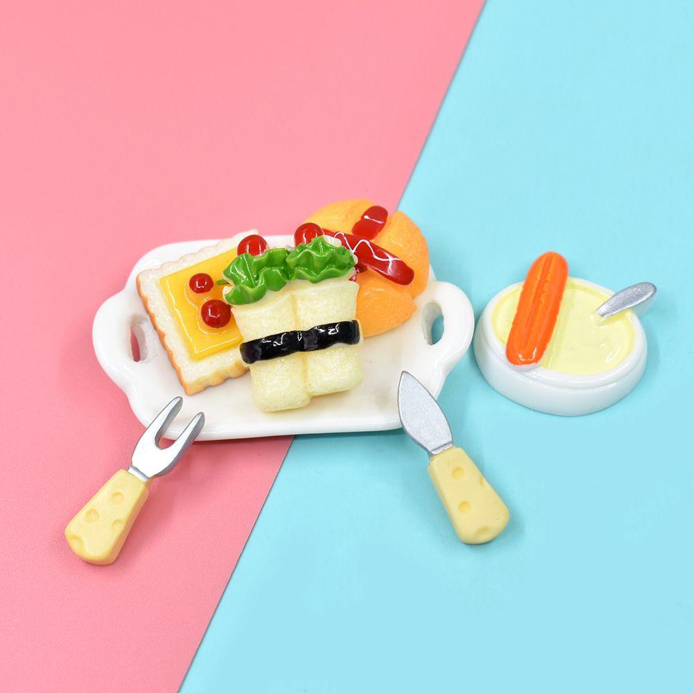 Mô Hình Bánh Mì Đồ Chơi Cho Nhà Búp Bê 1 / 11