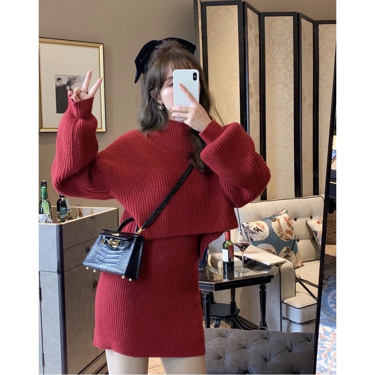 Set váy len đỏ và áo croptop len đỏ ~ thích hợp đi chơi noen, Tết