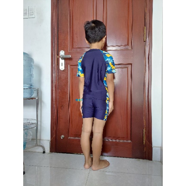 Quần áo bơi tay ngắn , quần ngắn cho bé trai mẫu Rock size 18-50kg YY1727