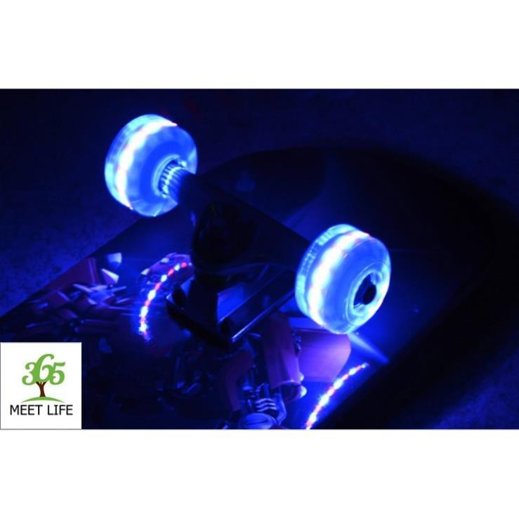 Ván Trượt Skateboard Bánh LED 7 Màu , Phát Sáng Khi Trượt , Mặt Nhám Chống Trơn Trượt, Chơi Skill , Mới Tập