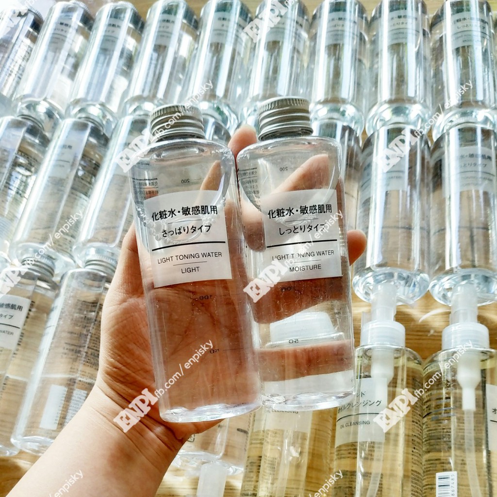 Toner Muji Light Toning Water