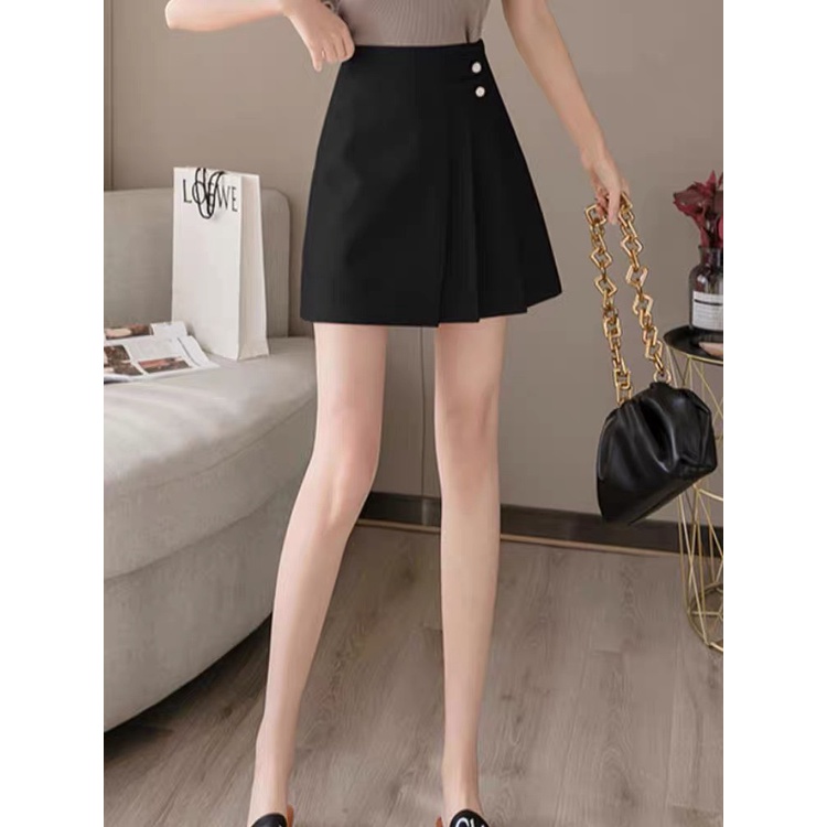 Chân váy xếp ly dáng ngắn tà trước đính cúc Kanimi siêu đẹp - CV02