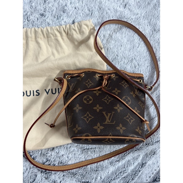 Túi hiệu Vip mini đã qua sử dụng