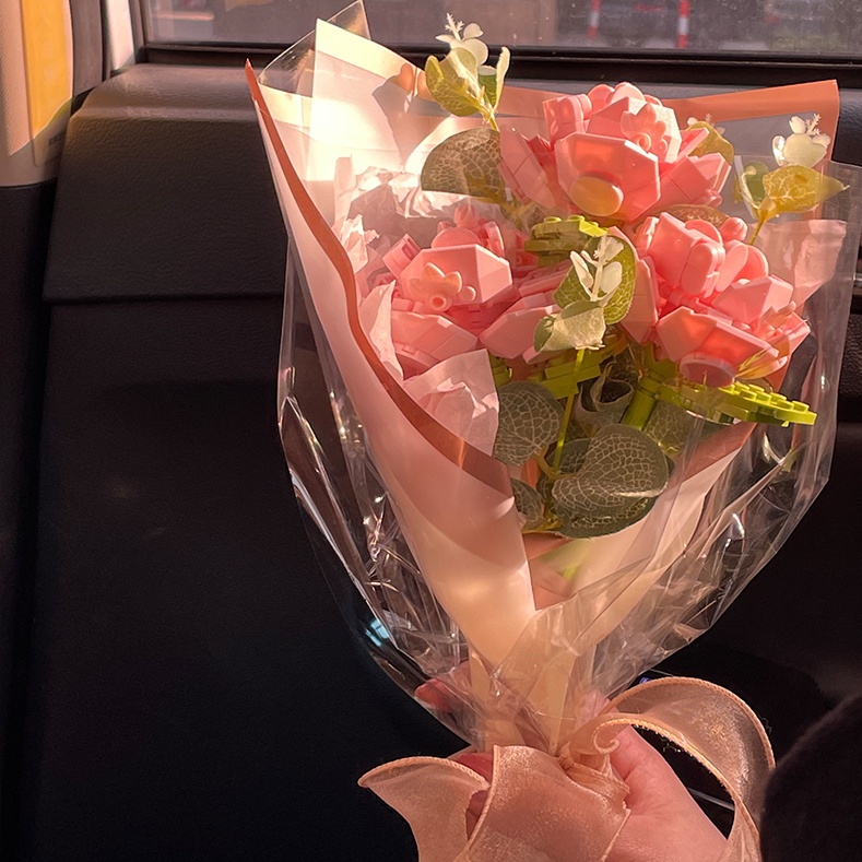 Đồ chơi lắp ráp mô hình bó hoa Hồng phấn,bộ xếp hình khối xây dựng bó hoa-jk2687