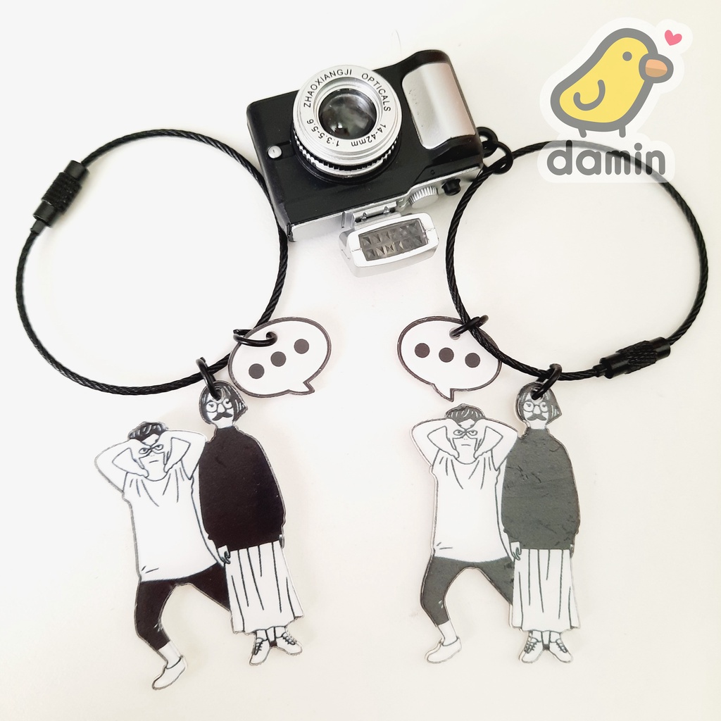 Móc Khoá Cặp Đôi Cute Hàn Quốc, Keychain Nhựa Kèm Máy Ảnh Đèn Led