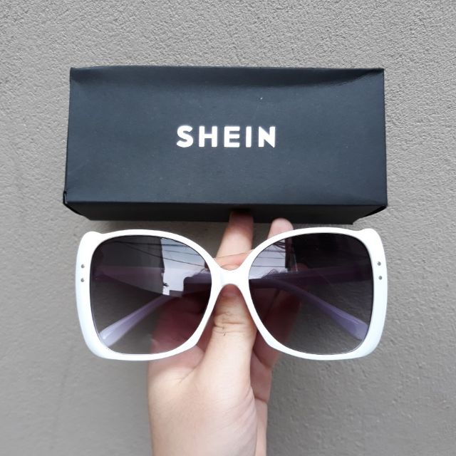 Kính Shein lỗi nhẹ ở gọng giảm còn 170k full box xách tay Mỹ, có bill chính hãng up ở ảnh cuối
