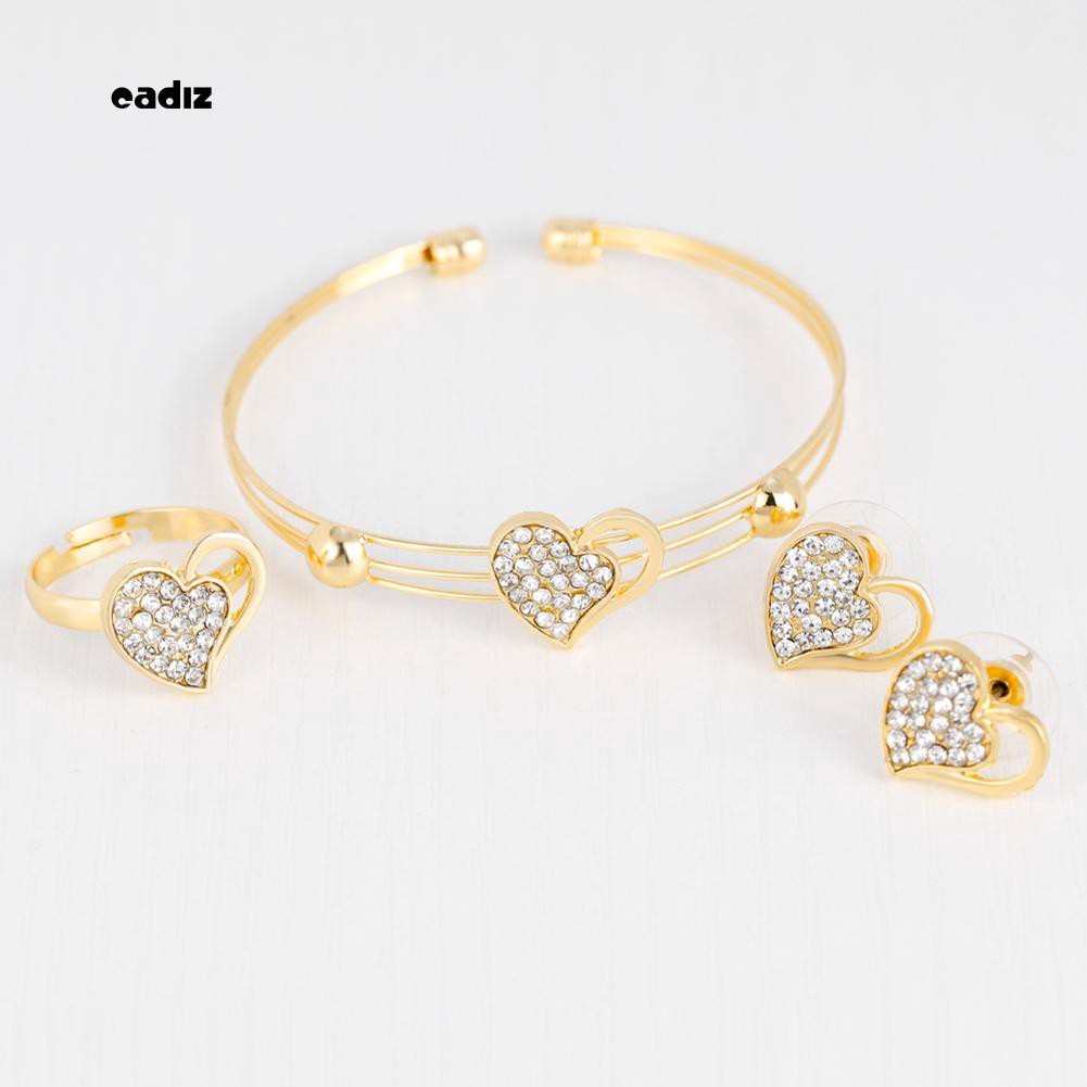 Bộ dây chuyền , nhẫn , khuyên tai mặt trái tim đính đá pha lê