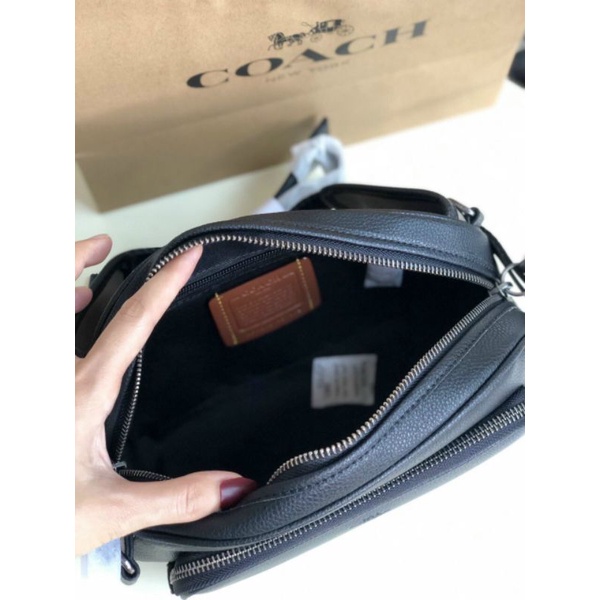 Túi Coach Hitch Betl