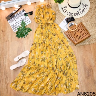 🌸Đầm matxi hoa cổ yếm🌸