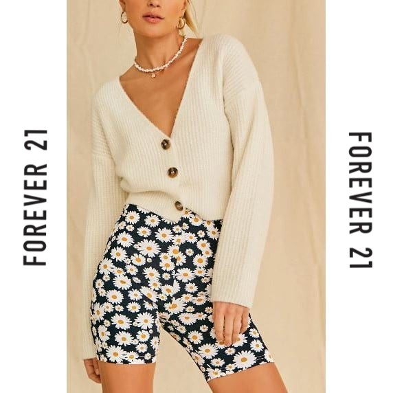 Quần short biker lưng cao F21 hình hoa cúc Daisy Biker