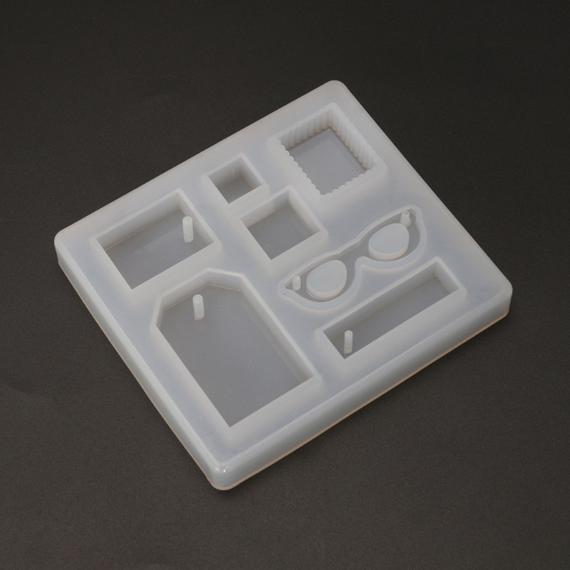 Khuôn làm mặt dây chuyền bằng silicone hình mặt gương