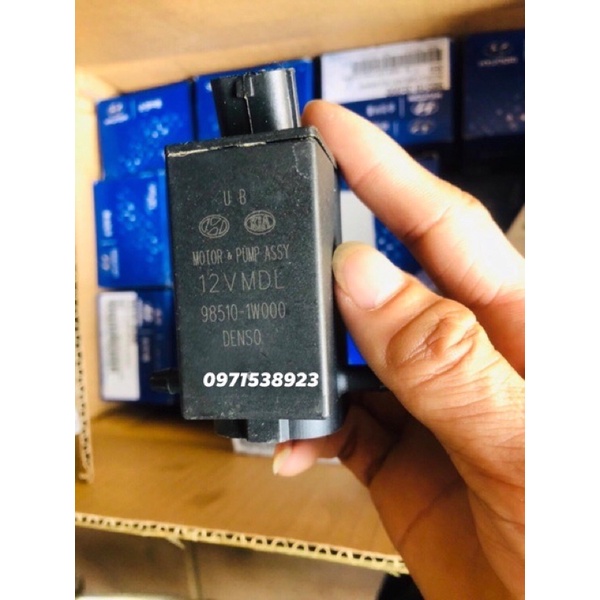 Motor Bơm Nước Rửa Kính Có Gạt Sau 985103E000 985101W000 chính hãng, KIA HUYNDAI