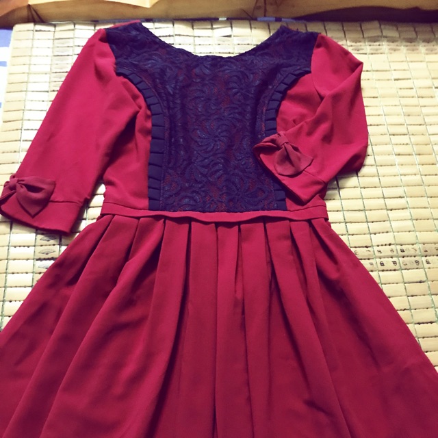 Váy thiết kế