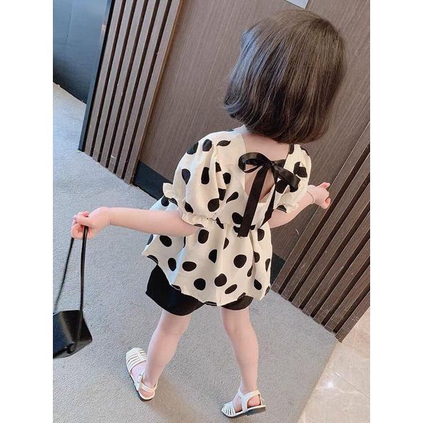 Đồ bộ trẻ em cho bé gái set áo chấm bi buộc dây lưng mix quần sooc xinh xắn điệu đà JIMADO AB9056