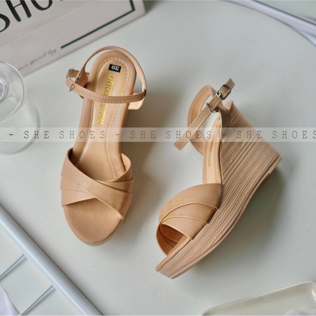 Dép sandal đế xuồng 9 phân quai hậu cực xinh 2 màu đen và kem