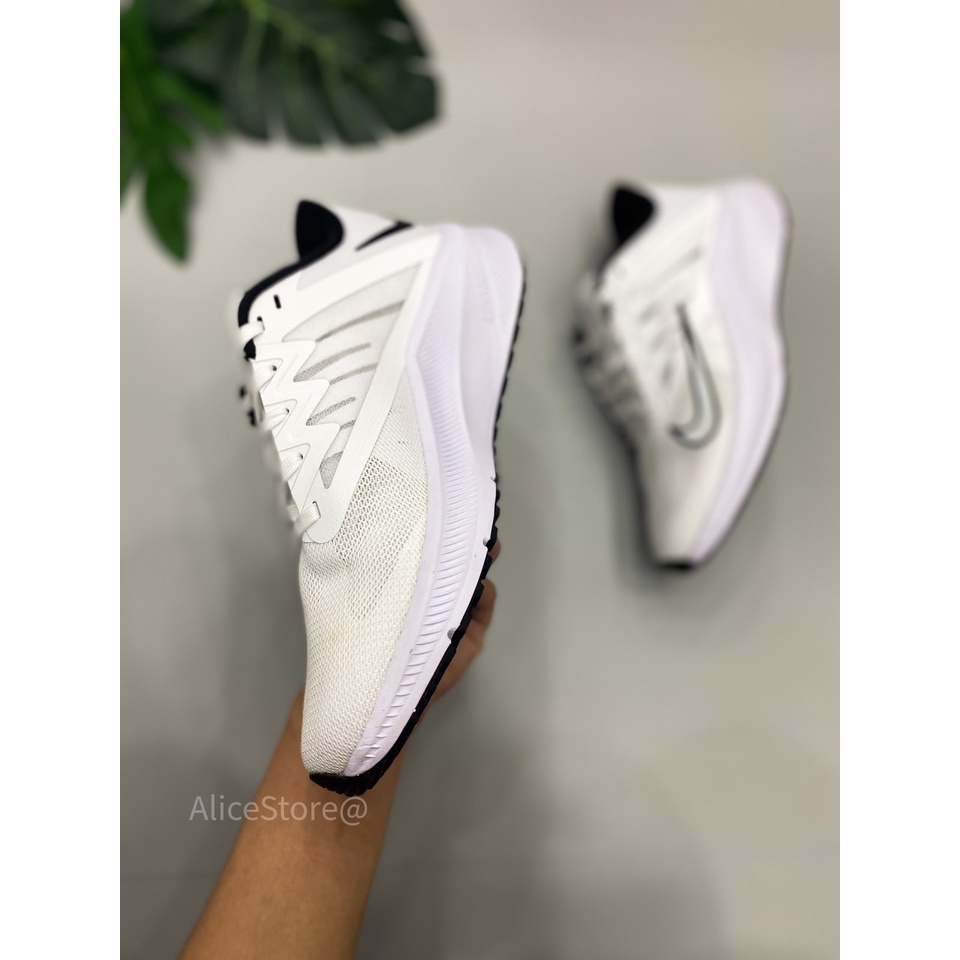 GIÀY CHẠY BỘ QUEST 3 FULL TRẮNG