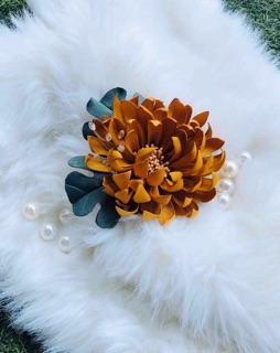 Hoa cúc cài áo handmade