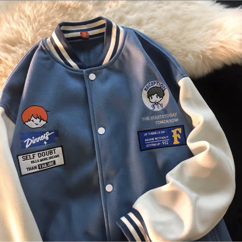 Áo Khoác Bomber Nỉ Form Rộng Unisex ⚡ 𝐅𝐫𝐞𝐞𝐬𝐡𝐢𝐩 ⚡ Áo Bomber bóng chày thêu hình cậu bé phối tay trắng 2 màu đen trắng