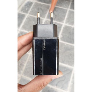 - cốc sạc củ sạc remax rp-u43 nhanh 4 cổng chống cháy nổ 3.4a - sạc nhanh quick charge 3.4a