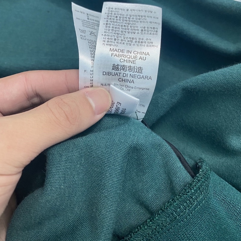 Bộ Quần Áo Thể Thao Unisex Nam Nữ Adidas SST Track - Màu Xanh Rêu
