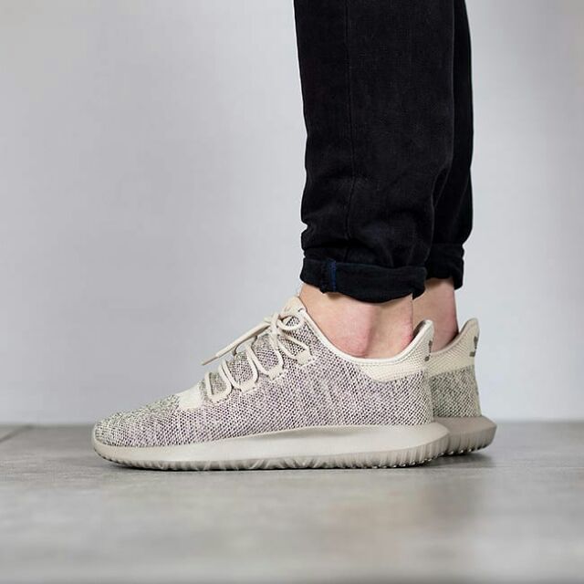 (VIDEO CẬN CẢNH) giày sneaker Tubular Shadow màu nâu