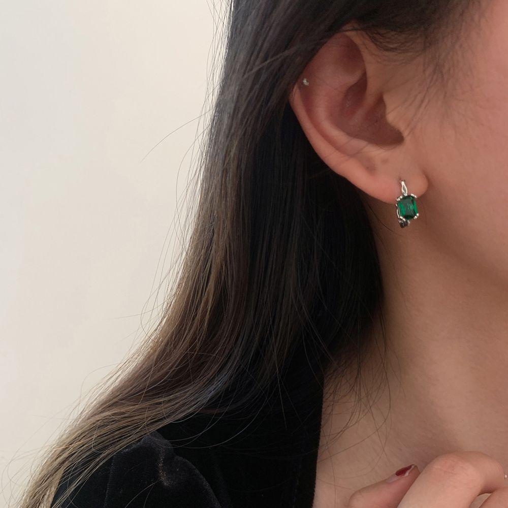 Bông Tai Tròn VANES1 Màu Xanh Lá Cây Hình Trái Tim Phong Cách Punk Cho Nữ|Vòng Tròn Trang Trí Đa Ứng DụngBông Tai Đinh Tán Thiết Kế Cá Tính Thời Trang