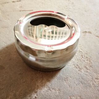 Gạt tàn thuốc bằng inox loại xoay có thể gỡ nắp