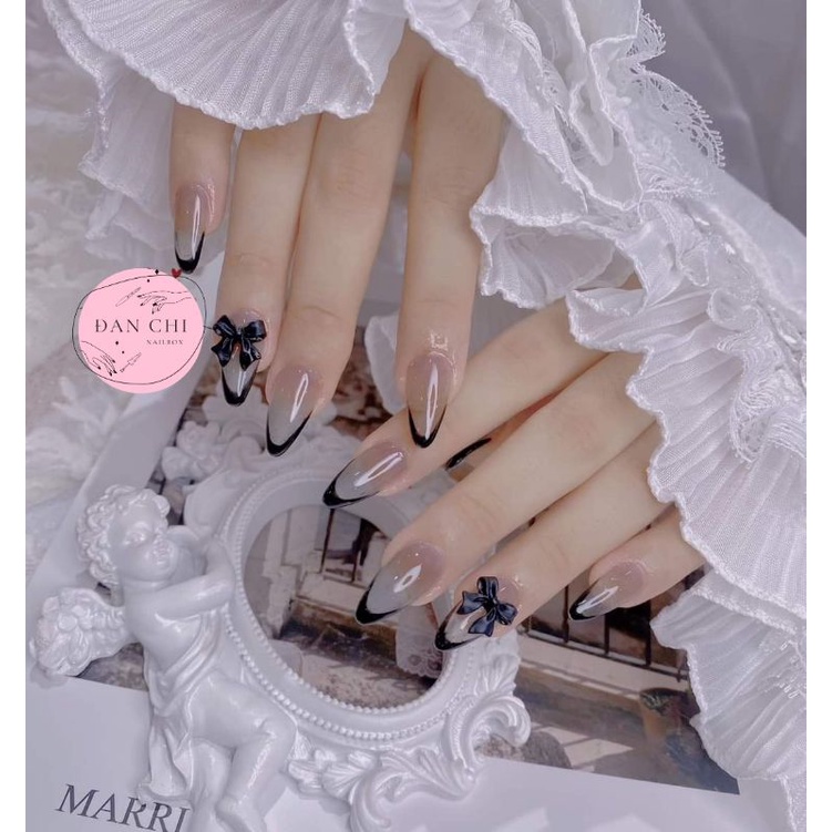 NailBox móng úp thiết kế sẵn Mẫu Thạch Đen Charm Nơ