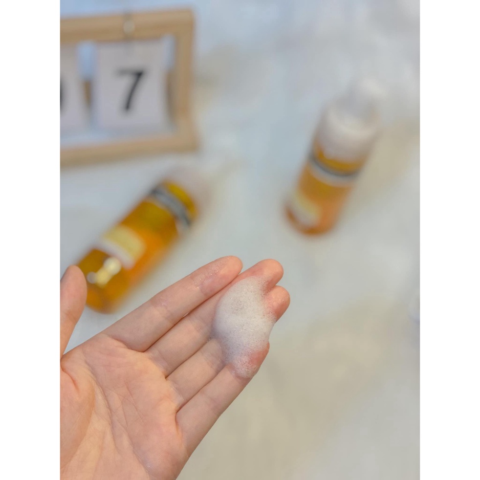 Sữa rửa mặt tạo bọt Neutrogena Nghệ Curcuma Clear 150ml