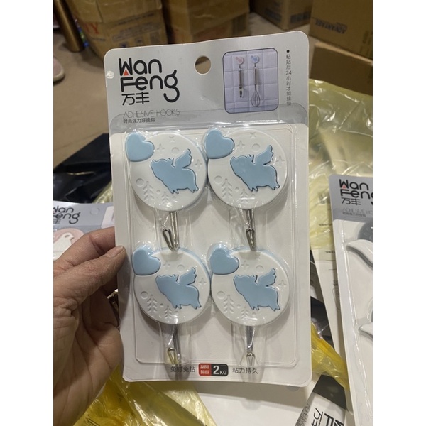 móc dán tường hình vỉ 4cái
