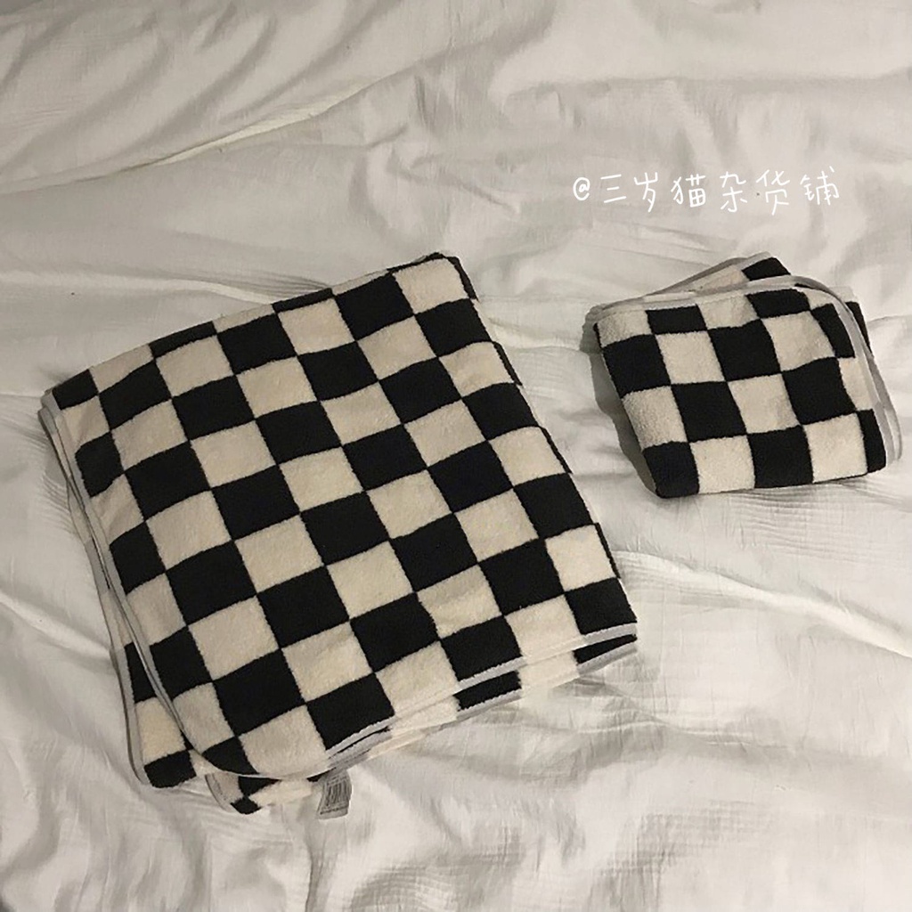 Khăn Tắm Chất Liệu Cotton Thấm Hút Tốt Nhanh Khô Màu Trắng Đen Cho Người Lớn