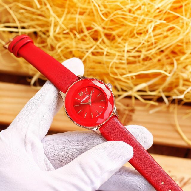 Đồng hồ nữ skwaroki dây da đỏ