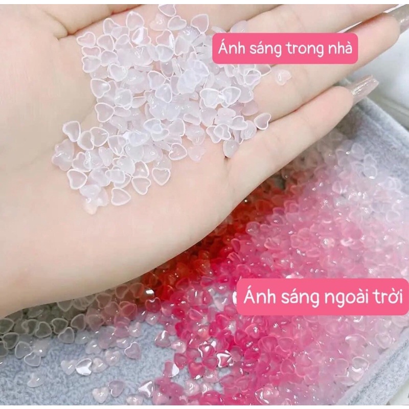 Charm tim đổi màu nail siêu hót.