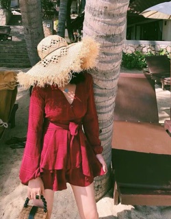 JUMPSUIT ĐỎ TẦNG CỘT EO